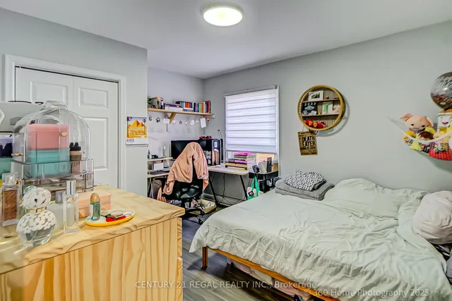 Additional image 10 of 17 Electro Rd