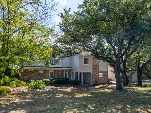 8536 Lake Country Dr, Fort Worth, TX 76179