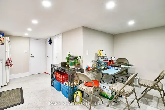 Additional image 38 of 216 Oakwood Ave