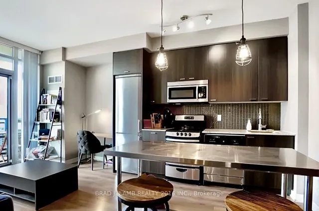 Additional image 18 of 775 King St Unit 809