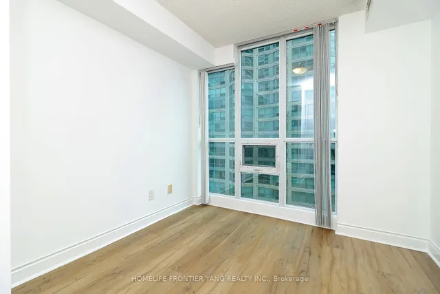 Additional image 19 of 12 Yonge St Unit 1206