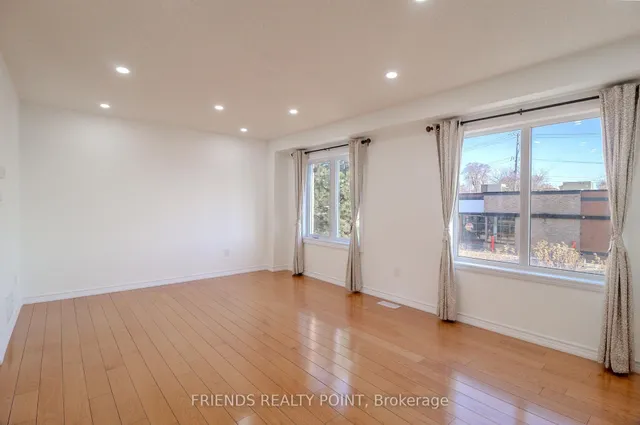 Additional image 6 of 1075 Ellesmere Rd Unit 5