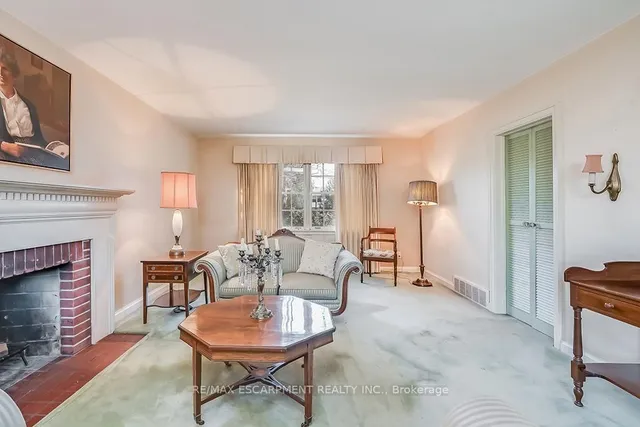 Additional image 12 of 359 Rosslyn Dr