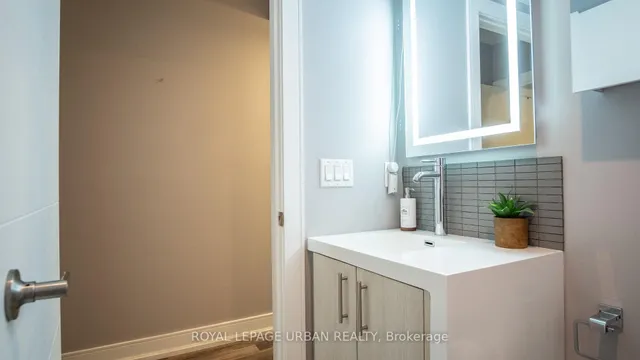 Additional image 35 of 207A Manning Ave