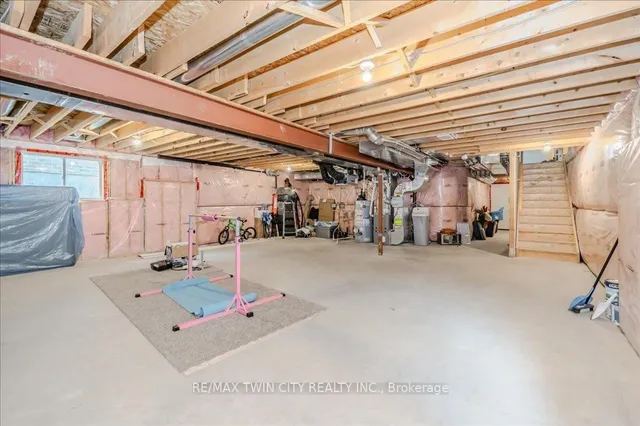 Additional image 23 of 362 Moorlands Cres