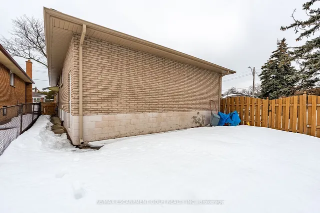 Additional image 34 of 16 Gatineau Dr