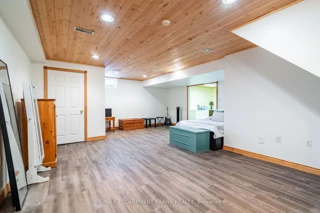 Additional image 28 of 3260 Guyatt Rd