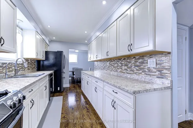 Additional image 15 of 37 Selkirk Ave