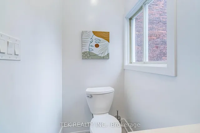 Additional image 44 of 562 Pape Ave