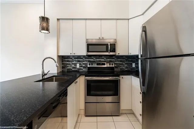 Additional image 8 of 112 King St Unit 305