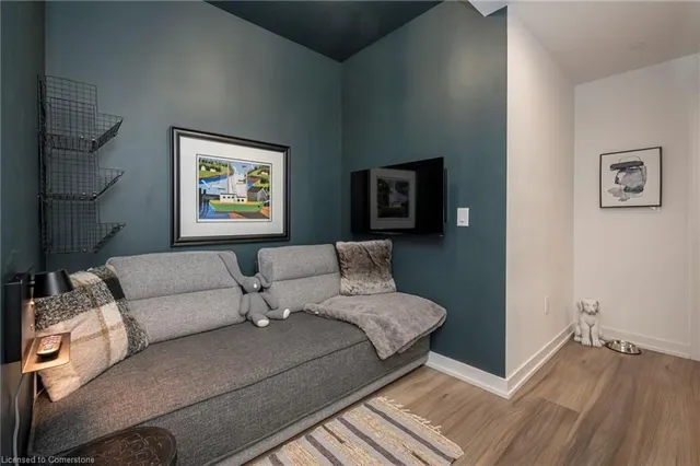 Additional image 5 of 5 Wellington St Unit 411