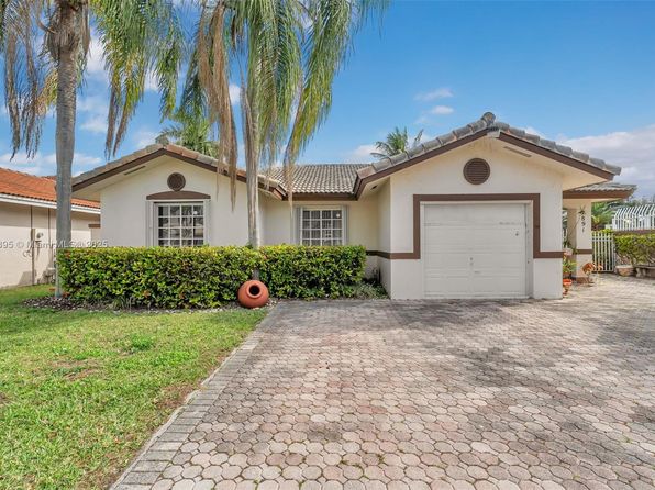 7891 SW 162nd Ct, Miami, FL 33193