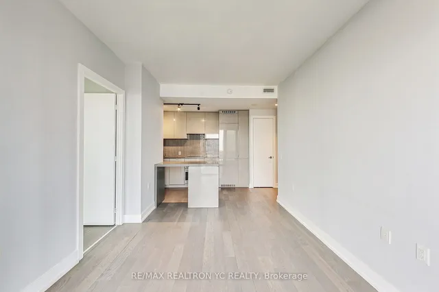 Additional image 10 of 7 Grenville St Unit 4705