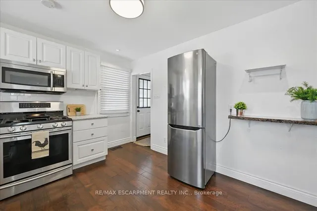 Additional image 10 of 433 East 38th St