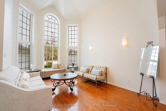 Additional image 7 of 39 Wagon St