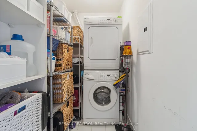 Additional image 23 of 2191 Yonge St Unit 2807