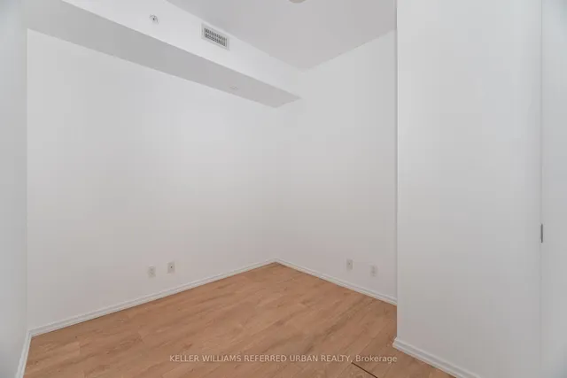 Additional image 21 of 125 Peter St Unit 1811