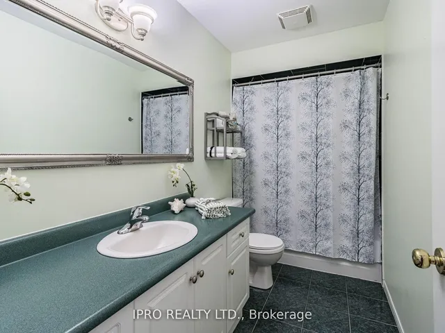 Additional image 16 of 182 Highbury Dr