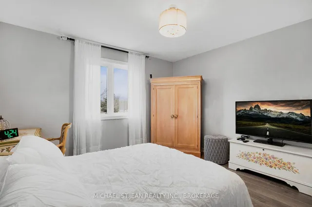 Additional image 21 of 5056 New St Unit 15