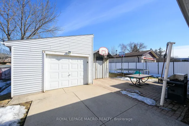 Additional image 33 of 42 Warwick Rd