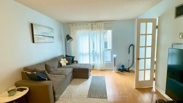 Additional image 4 of 7 Carlton St Unit 809