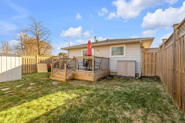 Additional image 43 of 182 Roberts Cres