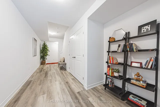 Additional image 7 of 61 Soho St Unit 134