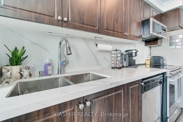 Additional image 18 of 215 FORT YORK Blvd Unit 707