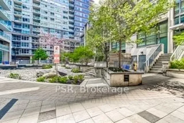 Additional image 31 of 55 East Liberty St Unit 404