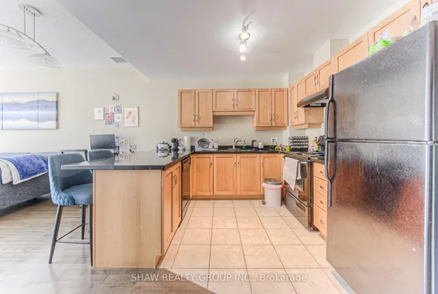 165 Duke St Unit 106