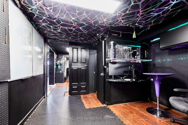 Additional image 27 of 9 Chapman Ave