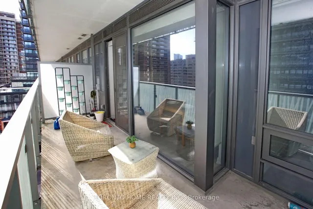 Additional image 23 of 50 Charles St Unit 1011