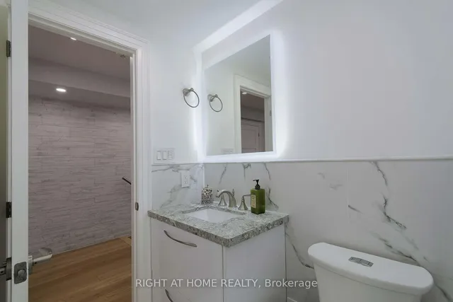 Additional image 16 of 2981A Bloor St