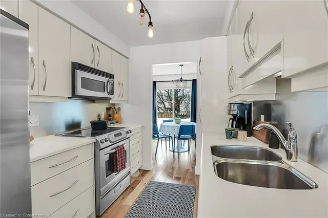 Additional image 8 of 17 Parkway Pl