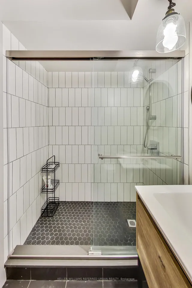 Additional image 15 of 205 Bathurst St