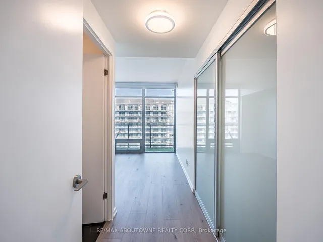 Additional image 19 of 105 The Queensway Ave Unit 2702