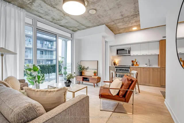 Additional image 2 of 15 Baseball Pl Unit 1002