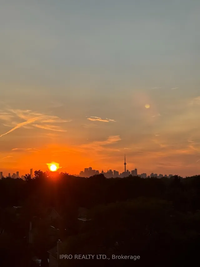 Additional image 44 of 935 Royal York Rd Unit PH 604