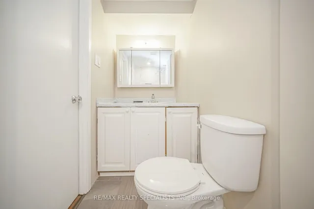 Additional image 42 of 26 Hercules Crt