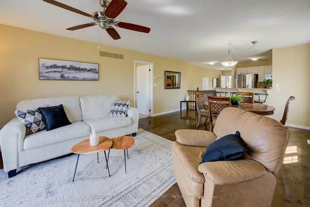 Additional image 18 of 988 Zeller Cres