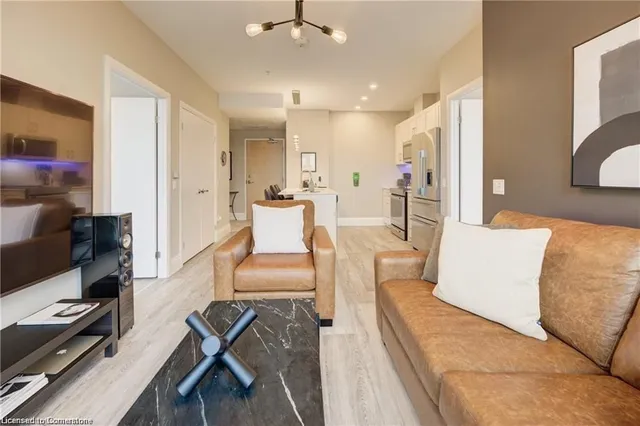 Additional image 30 of 60 Charles St Unit 604