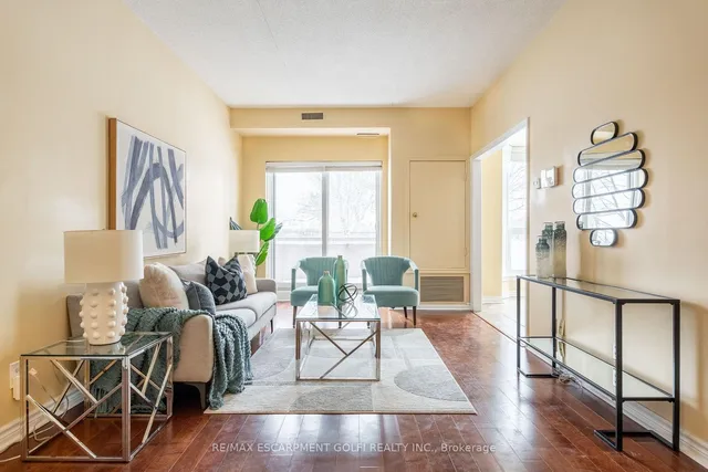 Additional image 4 of 416 LIMERIDGE Rd Unit 109