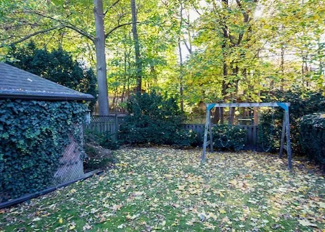 Additional image 28 of 219 Chaplin Cres