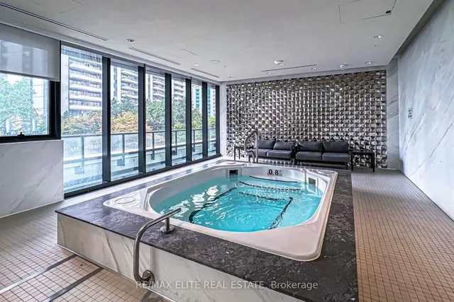 Additional image 26 of 585 Bloor St Unit 2418