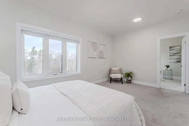 Additional image 18 of 321 Woodbine Ave