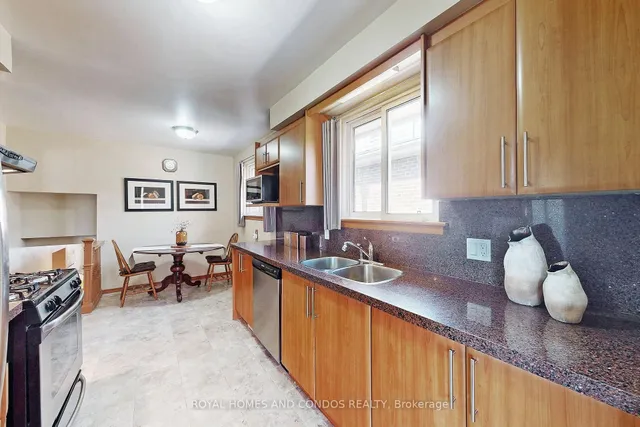 Additional image 16 of 26 Marlena Dr