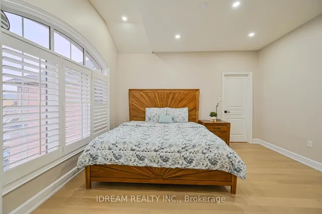 Additional image 26 of 10 Chesapeake Crt