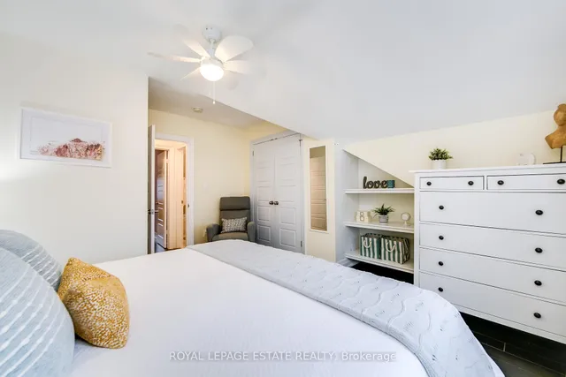 Additional image 16 of 102 Springdale Blvd