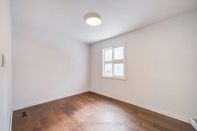 Additional image 24 of 3 Clinton Pl