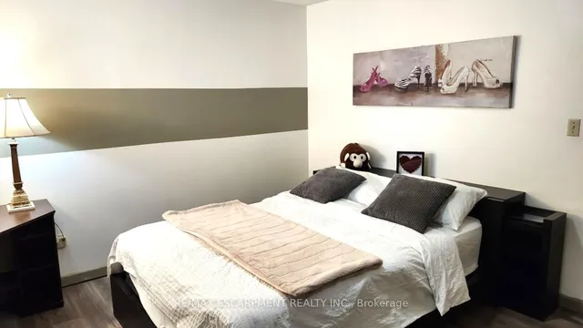 Additional image 16 of 152 Homestead Rd Unit 18